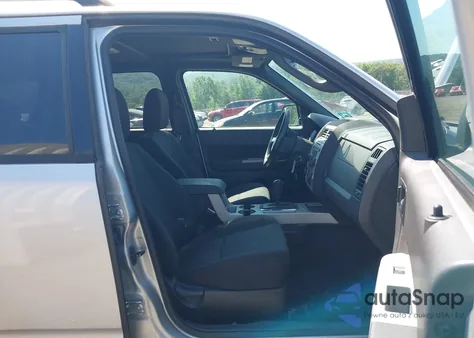 2009 Ford Escape Xlt из США, поврежденный, VIN 1FMCU93779KB22110